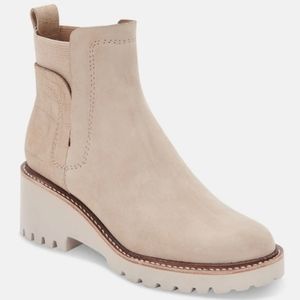 DV Dolce Vita Huey H20 Boots Dune Suede -8.5
